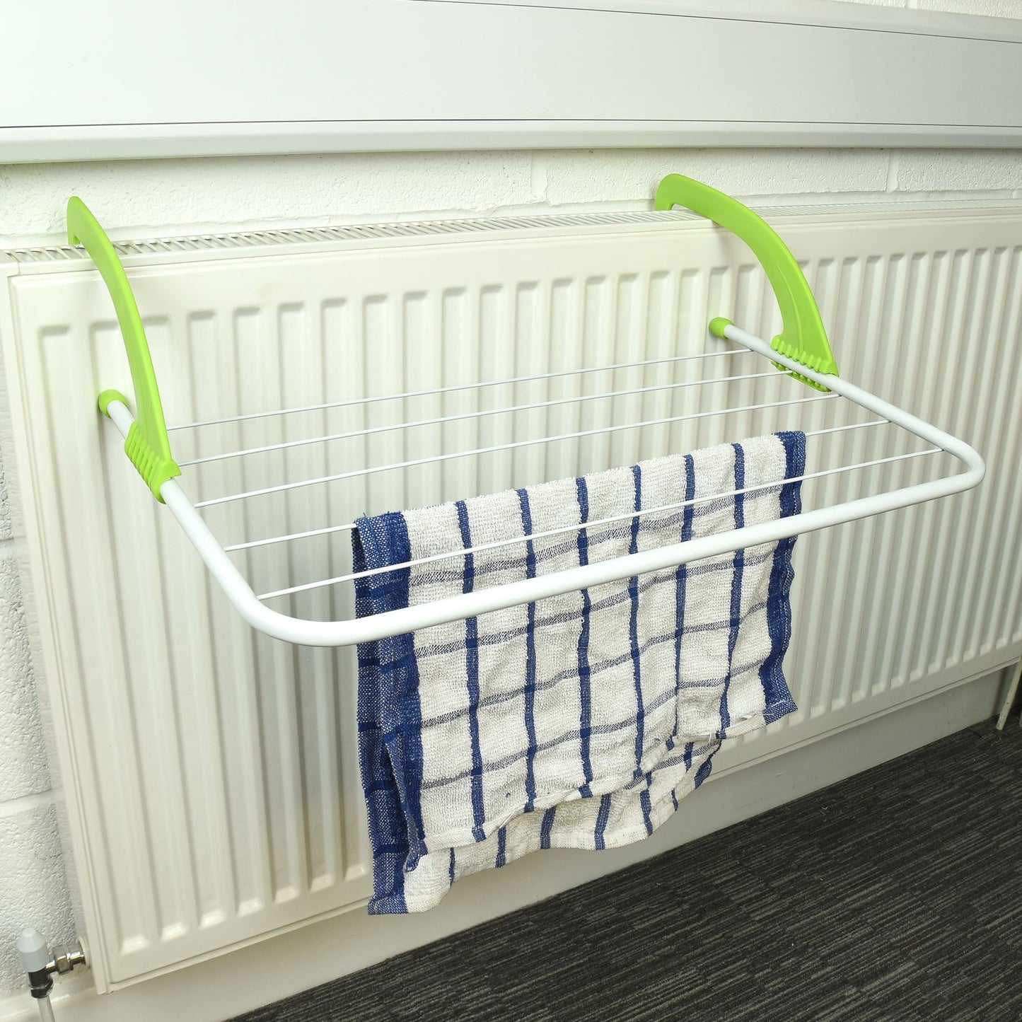 Dry Clothes with Ease with an Over-Radiator Clothes Airer