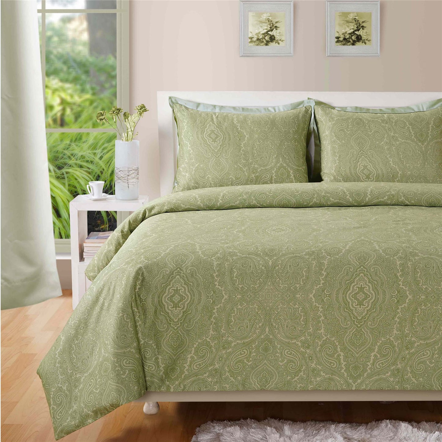 Luxurious Paisley Print Duvet Cover Set with Cotton Rich Fabric