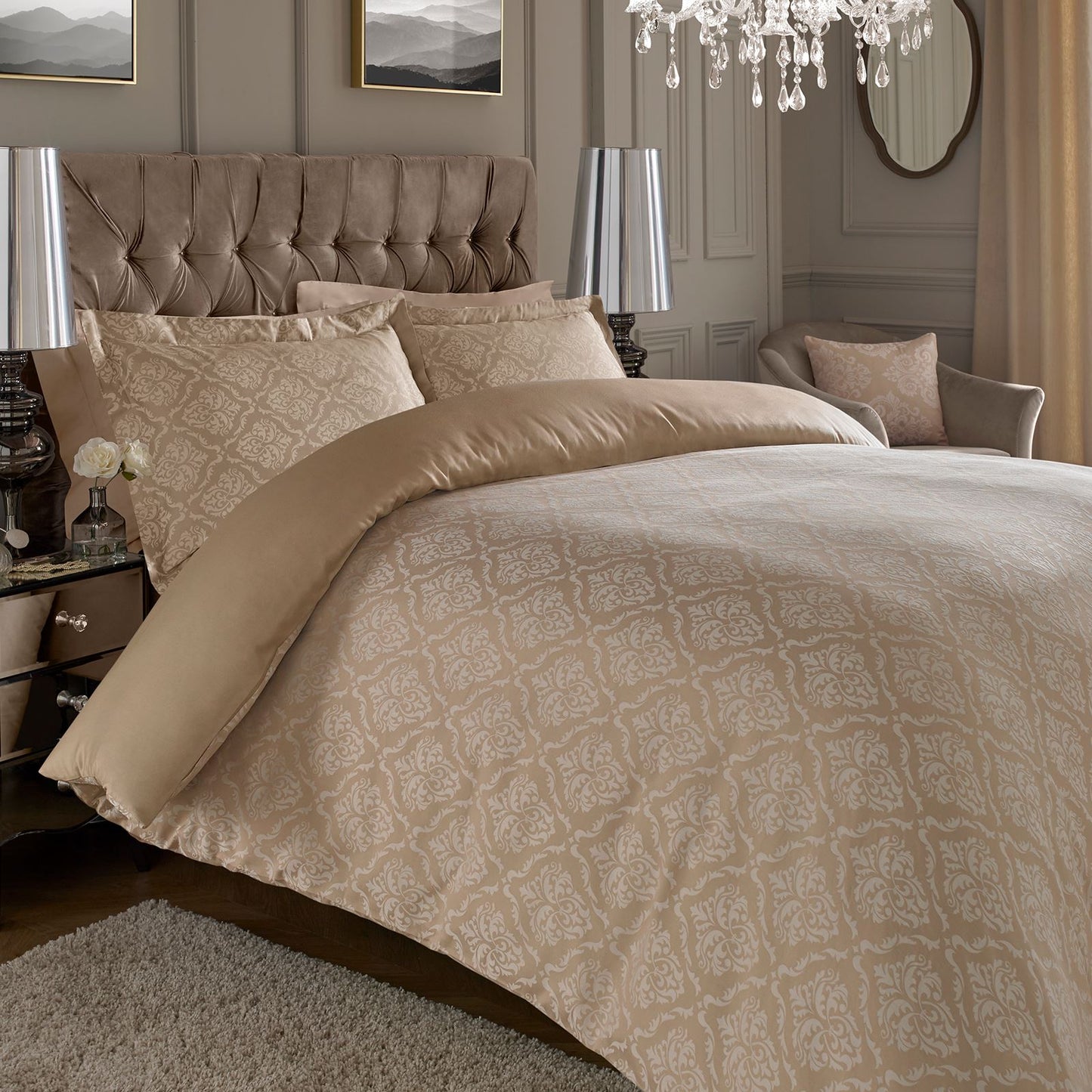 Sleep in luxury with the 600TC Jacquard Cotton Rich Duvet Set - Damask 260 x 220 CM.